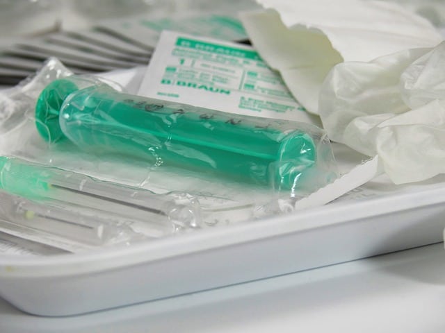 La valigia del viaggiatore vaccini