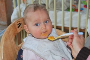 Linee guida OMS per svezzamento dei bambini allattati al seno svezzamento