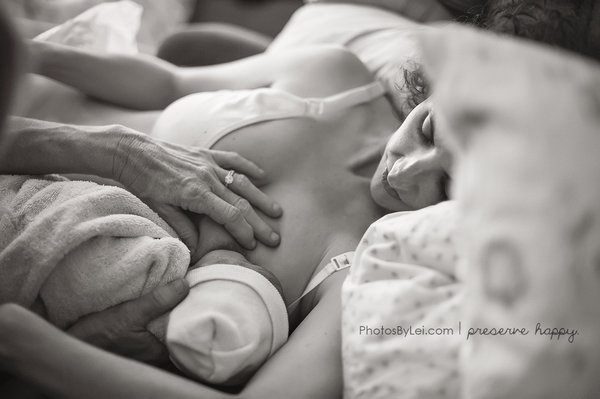 L'allattamento - Foto di Leilani Roger