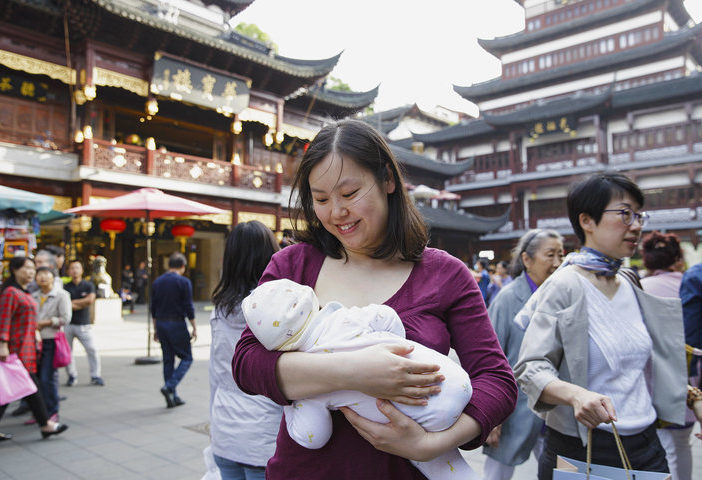18 Magnifiche foto di madri che allattano in giro per il mondo | Noi Mamme 11