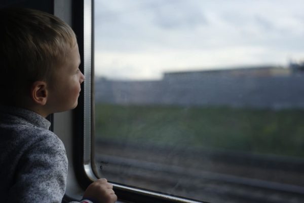 Bambini in viaggio: come gestirli