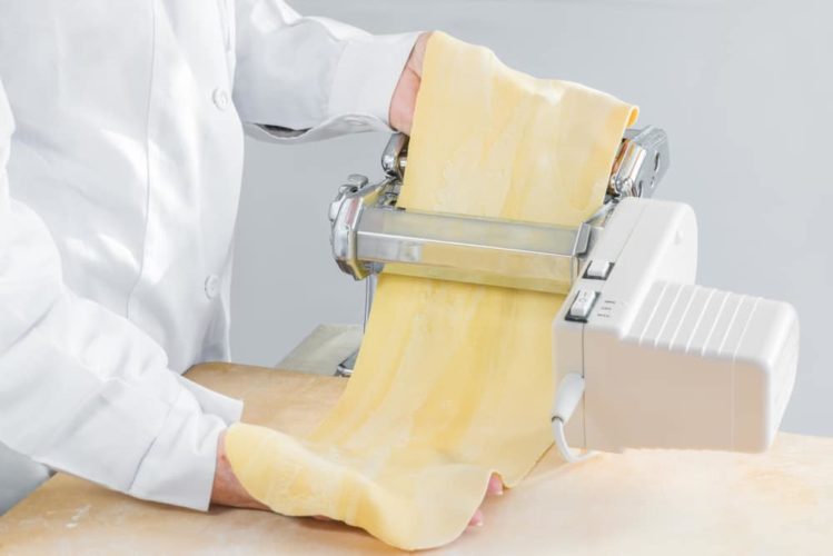 Hai comprato una macchina per la pasta? Ecco come devi utilizzarla Macchina per la pasta