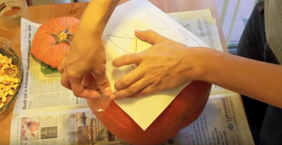 Fissare il disegno con lo scotch