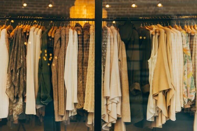 Festa della Mamma 2021: che regali faranno gli italiani? Ecco il sondaggio di Discoup.com Negozio di abbigliamento